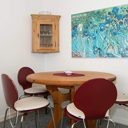 4 Person In R M By Traum Apartament *
